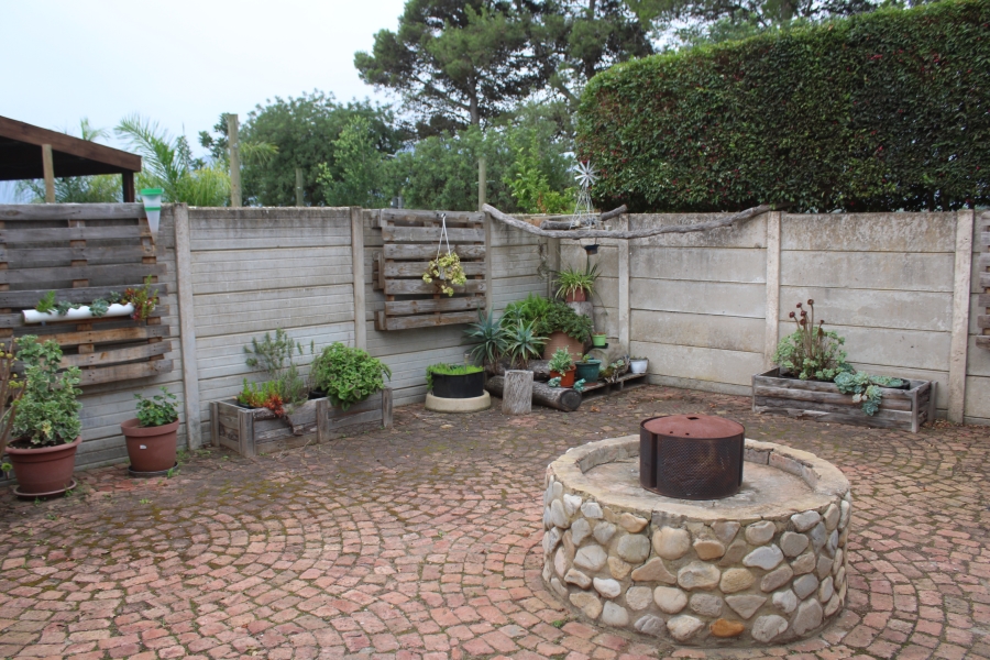 2 Bedroom Property for Sale in Riversdale Western Cape